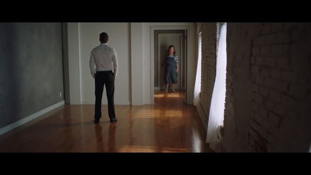 Under My Skin - Official Trailer смотреть онлайн