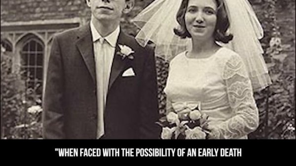 Motivational Success Story Of Stephen Hawking - From Lazy Student To an Amazing Scientist