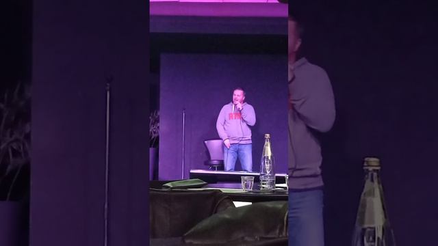 Angels Robbie Williams con lo Shure beta 58a смотреть онлайн