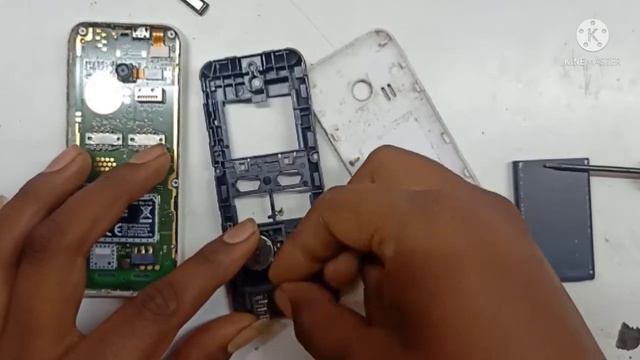 NOKIA 215 Mobile Me Ringer Kese Change Kare ll How to replace Ringer in Nokia 215 mobile ll смотреть онлайн