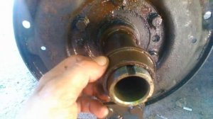 Не снимается ступичный подшипник барабана УАЗ