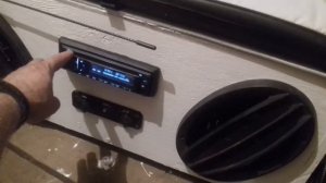 Музыка в лодку ПВХ.