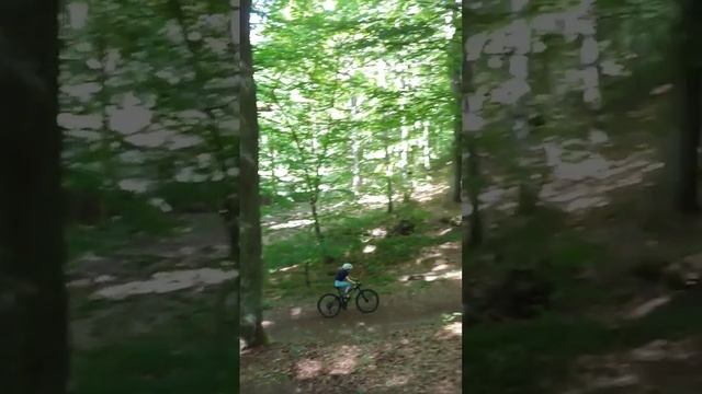 Кросс-кантри, девочки 7 лет. #bike #shimano #deorext #sports #байк #велоспорт #кросскантри #спорт смотреть онлайн