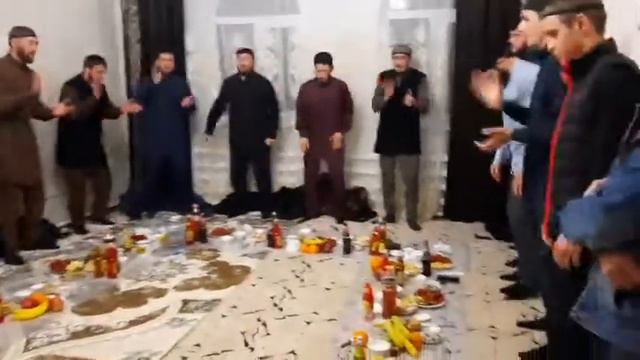 Ислам Цечоев у Сайнароевых смотреть онлайн