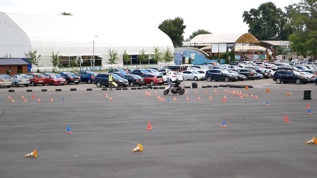 №60 на Yamaha XT660X Косякин Павел, класс В. MotoGymkhanaKiev 2018, 4-й этап. смотреть онлайн