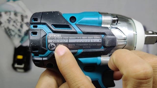 Makita DTW285Z