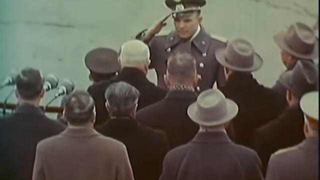 Юрий Алексеевич Гагарин совершил первый в Мире космический полет. смотреть онлайн
