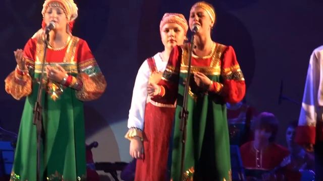 Анна Бабанина и Ансамбль "Славица" - Полынь.avi смотреть онлайн