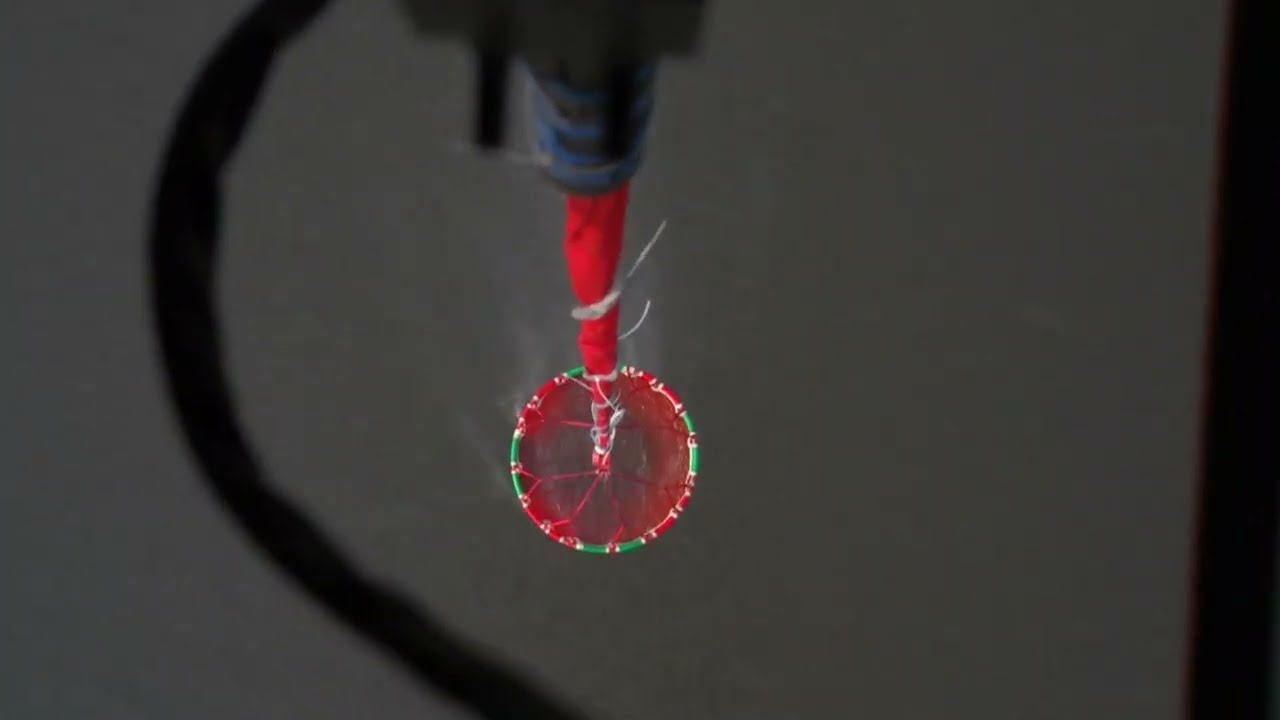 Авиалесоохрана продемонстрировала видео забора воды и перелет к месту пожара в Свердловской области смотреть онлайн