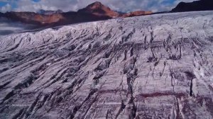 Он так любит всех нас | Он родился, чтобы грех твой на Себя принять | красивая христианская песня