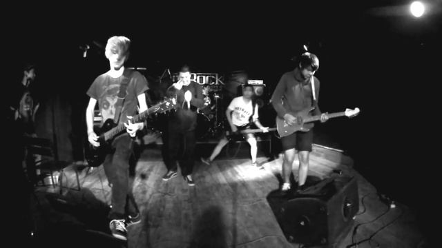 Madness - Я вижу свет (My Escape cover) смотреть онлайн