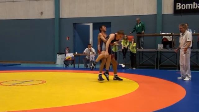 Jannis Wrestling Throw смотреть онлайн