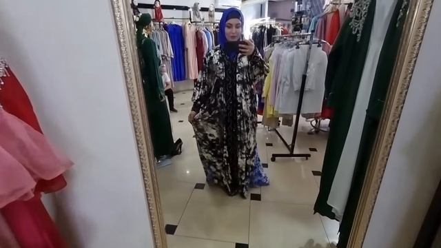 Madina Mumtoz Va Qaynonasi Abayalar Makoni - Bek Dubai Abaya Do'konida . Obzor