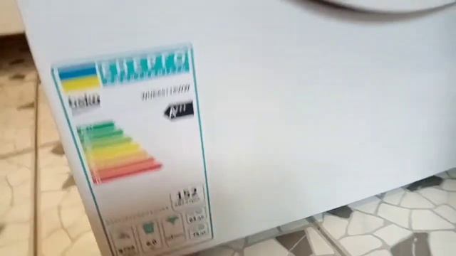 снятие транспортировочных болтов в стиральной машинке её уровень и запуск смотреть онлайн