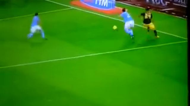 Gran jugada de Luis Fernando Muriel смотреть онлайн