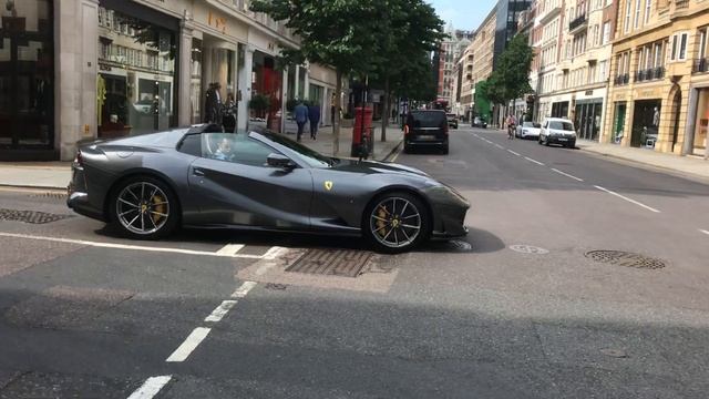 Ferrari 812 GTS Supercar Sound & Acceleration On The Street | Supercars In London | Car Spotting смотреть онлайн