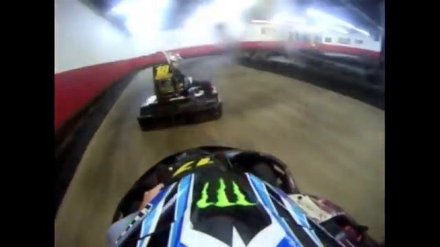 Extreme Indoor Kart Racing смотреть онлайн