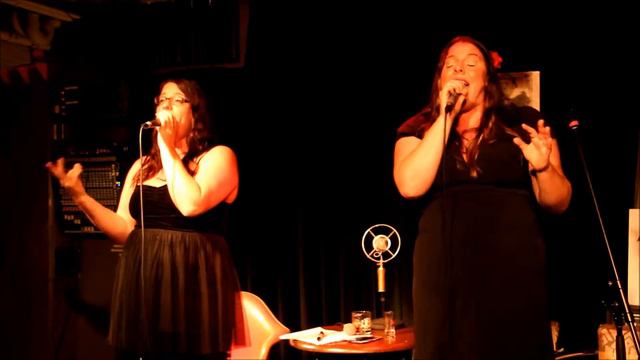 Acoustic Minds with THEM! THE BAND on The Ed Forman Show смотреть онлайн