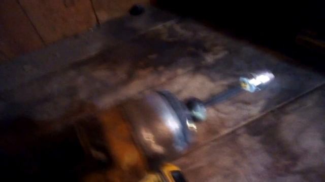 Импакт DeWALT DCF 887 Заглючил!