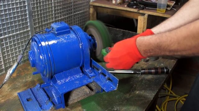 Как отполировать нож при помощи самодельных кругов How to polish a knife with homemade circles смотреть онлайн