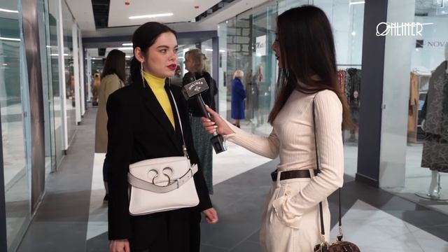 Сумка за $2000, шуба за $9000: показываем модные луки посетителей BFW смотреть онлайн