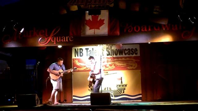 JASON BOYLE AND AARON GRANT DOING A COVER OF ERIC CLAPTON - BEFORE YOU ACUSE ME смотреть онлайн