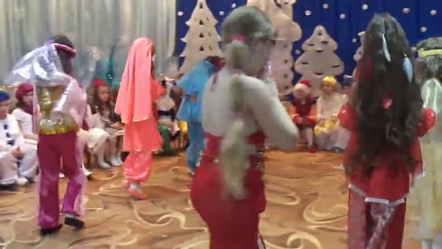 Выступление восточных красавиц 25.12.2013год смотреть онлайн