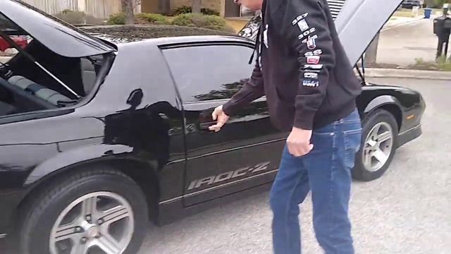 ? 2022 Interview with Phil and his Black 1989 Chevrolet IROC-Z смотреть онлайн