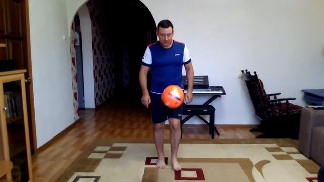 Как научиться набивать мяч 300 раз!!! смотреть онлайн