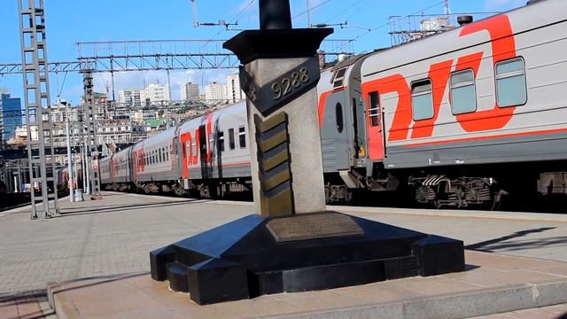 Маневровый тепловоз ТЭМ2-1598 на станции Владивосток смотреть онлайн