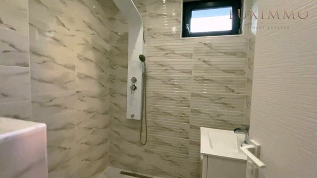 Луксозен тристаен апартамент с две паркоместа в София смотреть онлайн
