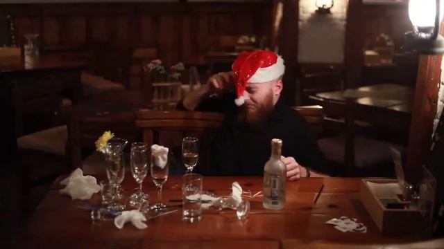 Приглашение на Новый год - бар "Эти русские" ролик для Instagram смотреть онлайн