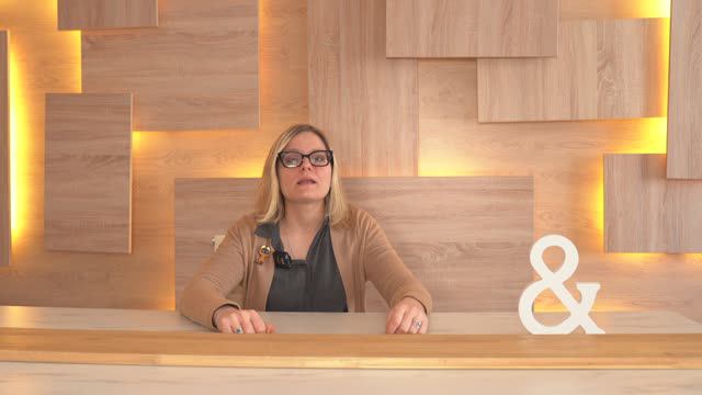 Кари видеовизитка