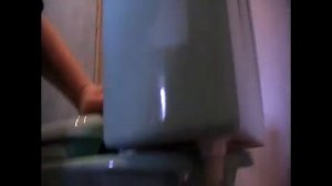 Установка унитаза  Монтаж сливной арматуры унитаза