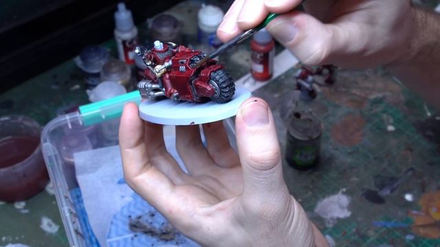 How to Paint: Primaris Outrider Blood Ravens! | Indomitus Warhammer 40000 | Space Marine Bikers смотреть онлайн