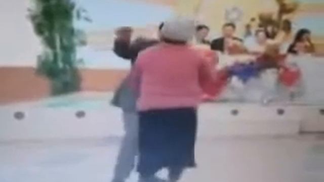 Юбка спала смотреть онлайн