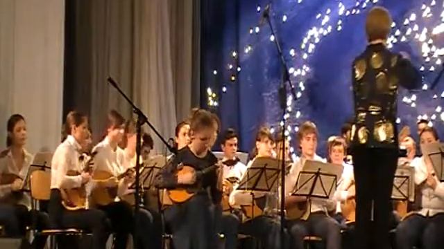 Играет АНСАМБЛЬ ДЕБЮТ смотреть онлайн