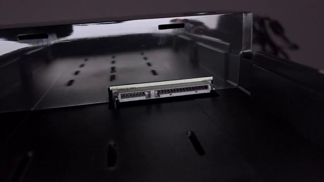 UGREEN USB 3.5" Sata External Hard Drive HDD Enclosure US222 Unboxing, Speed & Temperature test смотреть онлайн