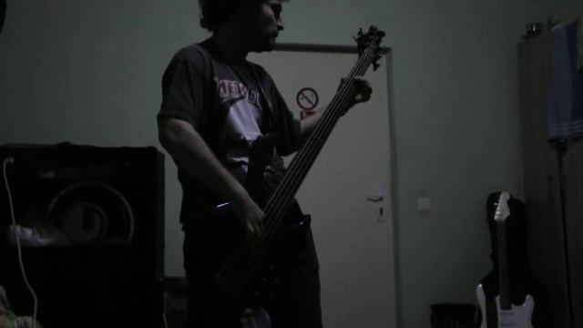 Metallica - Hit The Lights bass cover смотреть онлайн