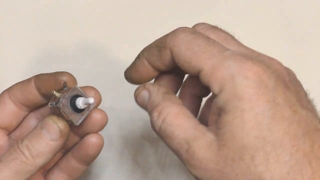 Потерянные гайки с переменных резисторов. смотреть онлайн