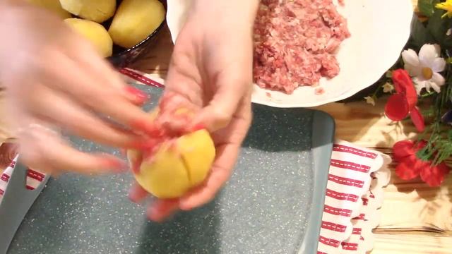 Вкусный ужин для всех! Картофель с мясом! смотреть онлайн