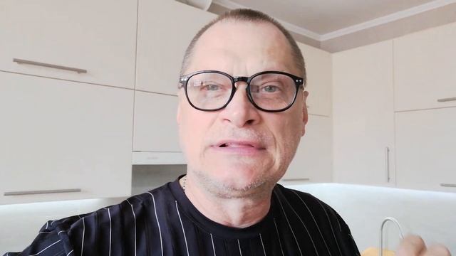 ? ВЛОГ "КУХНЯ ХОЛОСТЯКА" и ? ХОЛОСТЯК СОБСТВЕННОЙ ПЕРСОНОЙ) Давай знакомиться! #кухняхолостяка смотреть онлайн