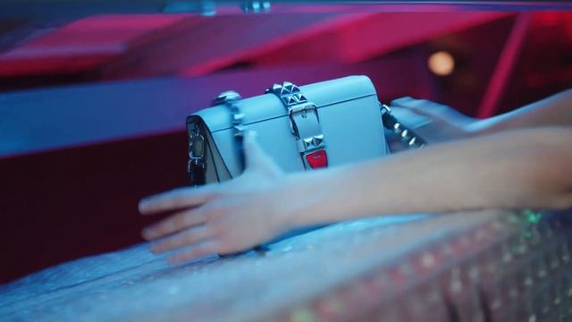 365, Prada Pre Fall 2018 Advertising Campaign - Prada Industreality смотреть онлайн