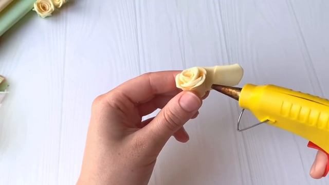 Розочки из фоамирана Простой способ Без шаблона За 5 минут DIY Rose Flower Foam Paper / Flores foam смотреть онлайн