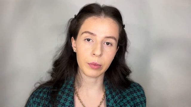 Самая ДЕШЕВАЯ косметика с WILDBERRIES! Помада с запахом 💩 и желтая маска на лице 🤡 смотреть онлайн