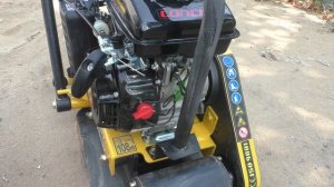 Виброплита TSS-WP-50TL, запуск двигателя, демонстрация работы и обзор