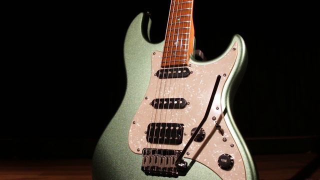 Sire - Larry Carlton Series: S7 SG смотреть онлайн