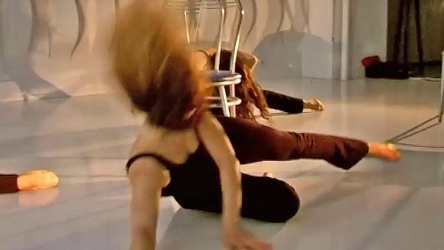 "CHAIR DANCE. Танец со стулом. Пластика". смотреть онлайн