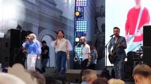 Новые Самоцветы - Мир не прост, совсем не прост. Со своим хитом на День города Москвы 2019