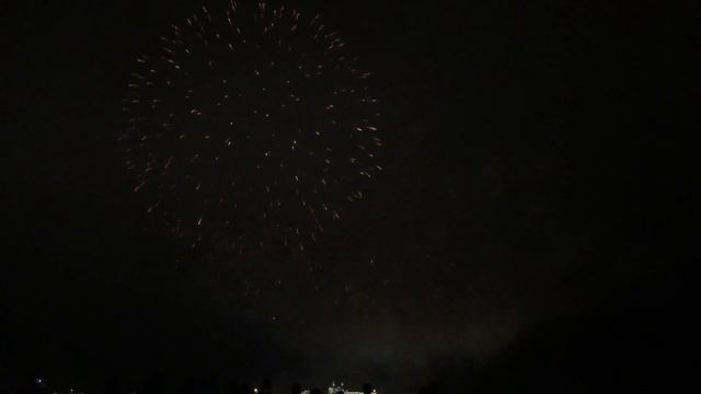 Казань. День города. Салют в 4К / Kazan. Day of the city. Salute in 4K смотреть онлайн